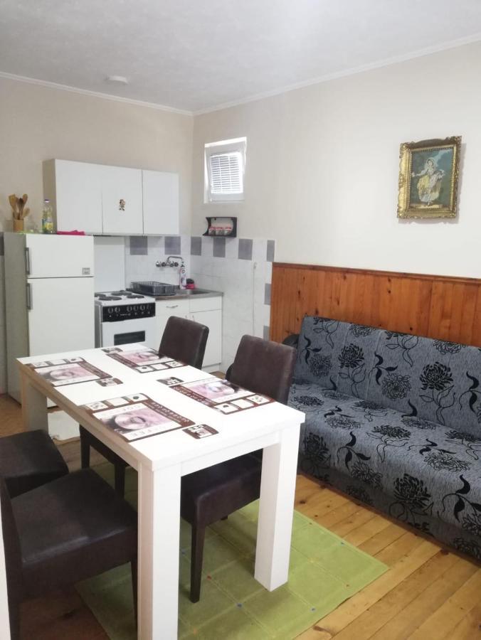 Vikendica Iva Villa Perucac Eksteriør bilde